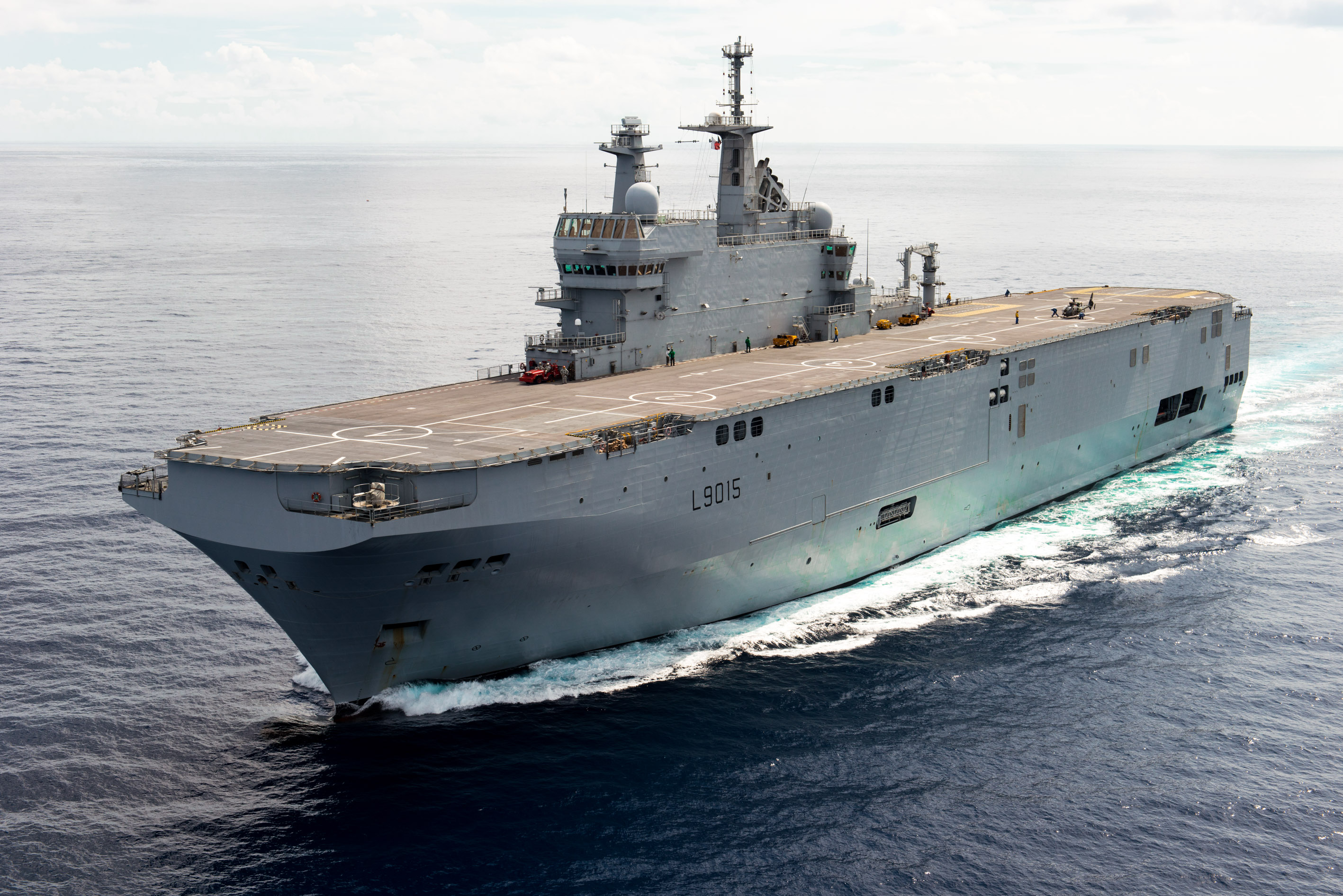 french-navy-ship-lhd-dixmude-visited-ghana-la-france-au-ghana